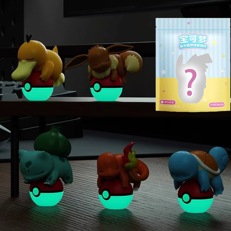 Pokémon Night Light – Poké Ball Desktop Accessory Blind Box
